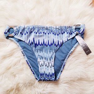NWT Blue Wavey Stripe Bikini Bottoms w Metal Rings